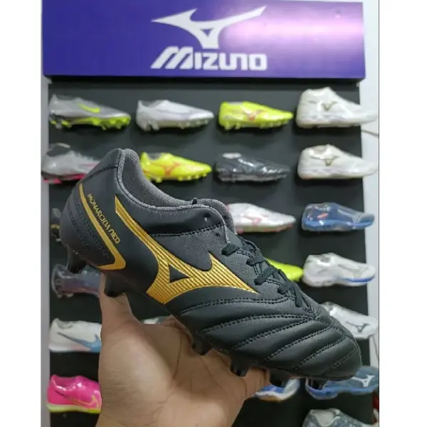 Rekomendasi Sepatu Bola